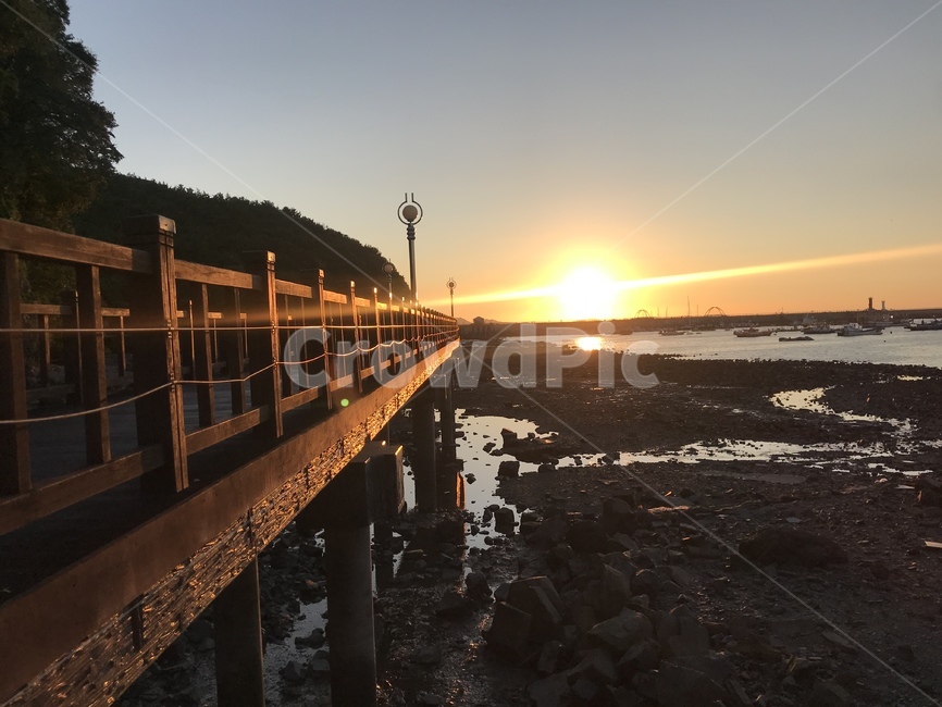 석양,감성,해,바다,슬픔,자연,풍경,nature,landscape,water,물,waterfront,워터 프론트,pier,교각,port,포트,flare,플레어,light,빛