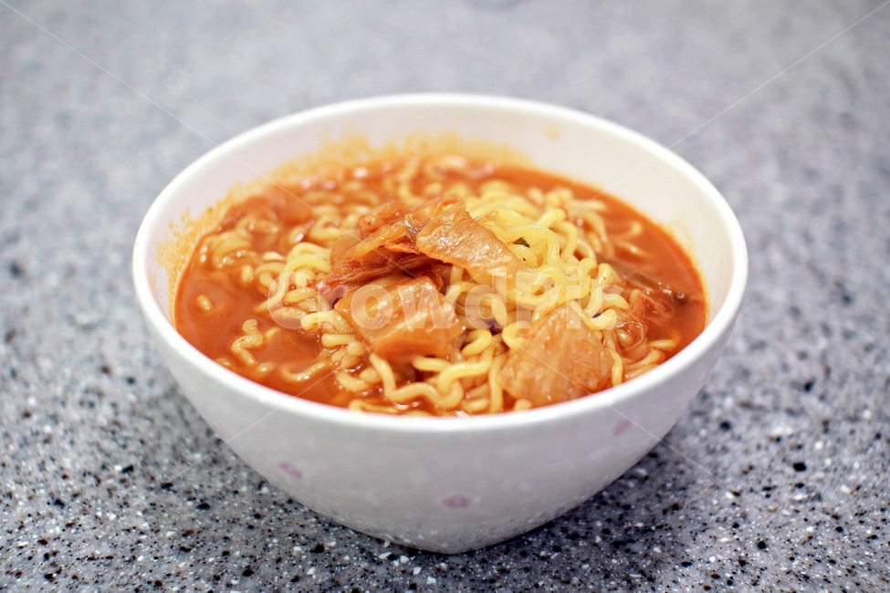 라면,식사,국물,김치라면,김치,음식,푸드,food,meal,dishes,noodles,한식,한국음식,koreanfood,koreandishes,koreanmeal,koreancook,면류,얼큰,먹방,음식,식재료,요리,food,cook,meal,dishes,food reserves,면류,면요리,noodles