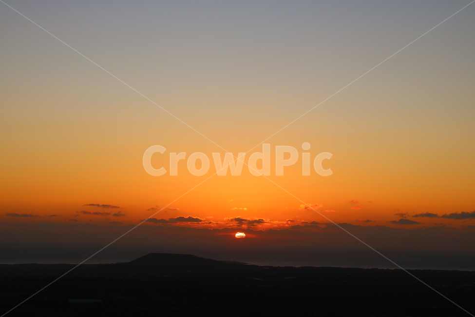 nature,자연,outdoors,옥외,dusk,황혼,sky,하늘,sunset,일몰,dawn,붉은하늘,redsky,새벽