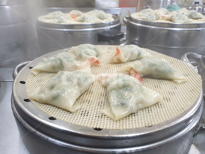 만두,만두찜기,분식,분식집,식당,요리,조리,맛집,레시피,도구,요리도구,조리도구,음식,recipe,cook,food,군것질,간식,식품,식사,식자재,식재료,dumpling,wonton,potsticker,새우만두,음식,식재료,요리,food,cook,meal,dishes,food reserves