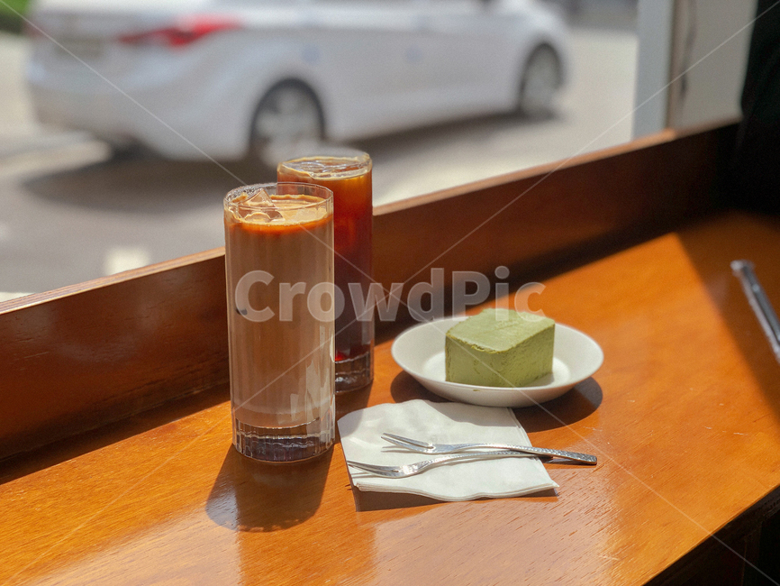 카페,cafe,커피,dessert,디저트,wood,나무,아메리카노,치즈케이크,coffee,라떼,디저트,간식,후식,dessert,snack,커피,카페,coffee,cafe
