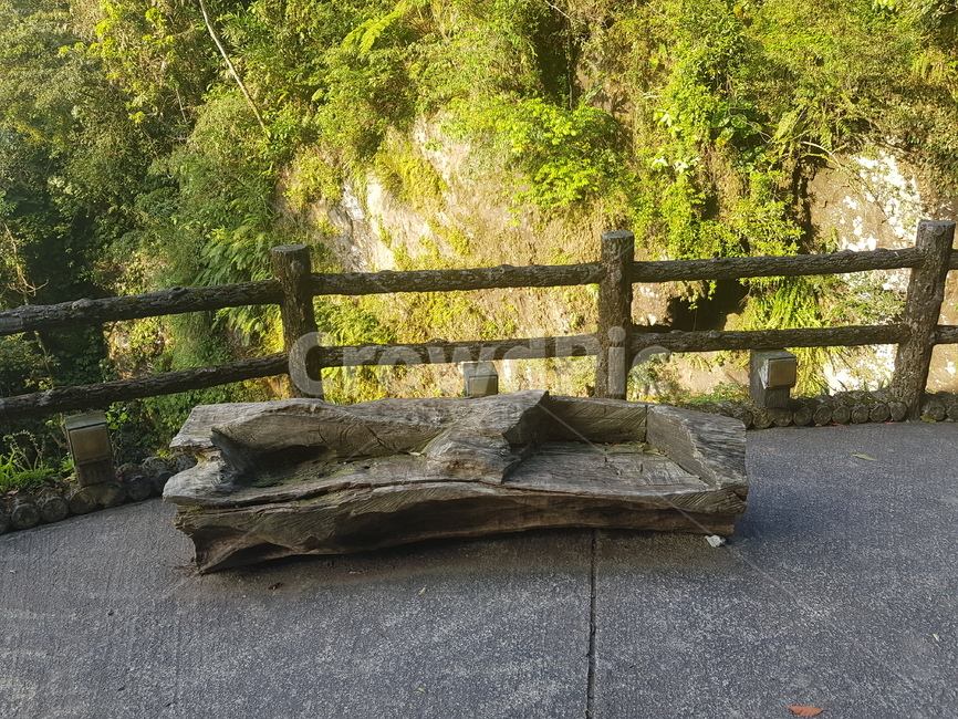 나무벤치,대만,산속,숲속쉼터,쉼터,자연,풍경,nature,landscape,flagstone,판석,couch,침상