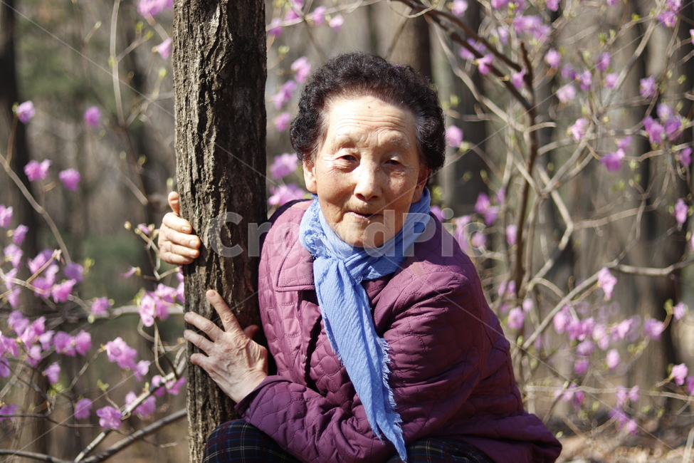 할머니,grandmother,인천대공원,smile,노인,여성,웃는얼굴,사람,사람,인물,인간,human,person,여성,여자,woman,female,lady,노인,어르신,old man, senior citizen