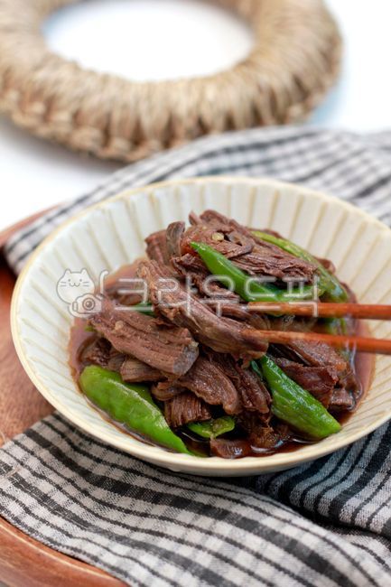 Beef stew with red pepper sauce,Jangjorim,stewed meat,braised beef stew,cooking,food,Braised pork stew