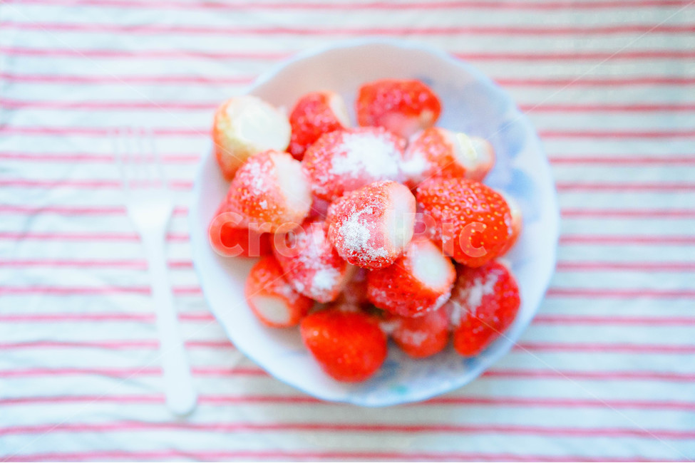 딸기,스트로베리,strawberry,과일,fruit,계절과일,빨간색,red,달콤한,후식,음식,제철과일,디저트,빨강,sweet,간식,음식,식재료,요리,food,cook,meal,dishes,food reserves,과일,열매,fruit
