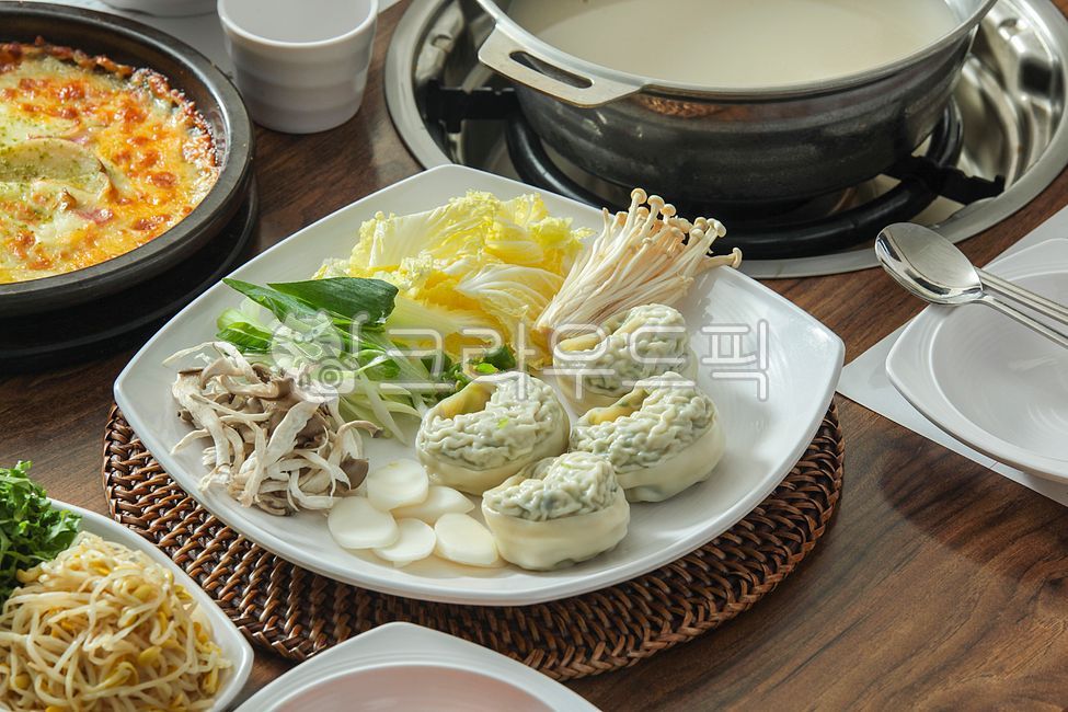 tray,cabbage,Rattan,Enoki Mushroom,green onion,bang,wellbeing,Kimchi dumplings,healthy food,Wellbeing food,plate holder,meat dumplings,nutritious food,mushroom,delicacy,Mushroom Hotpot,Dumpling dish,food preparation,napa cabbage,rice cake,mukbang,soup,tra