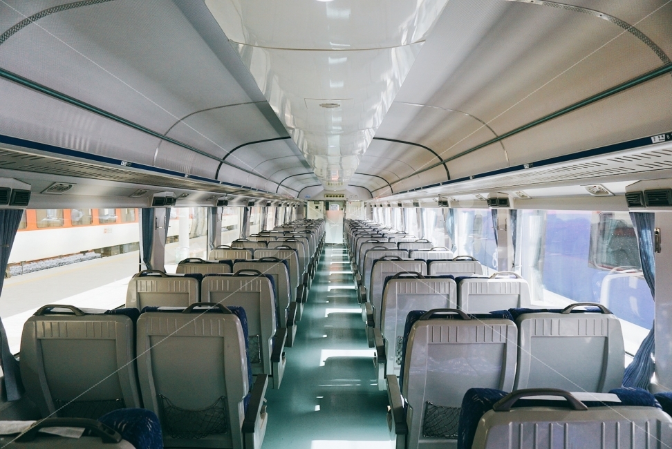 여행,travel,여행사진,국내여행,혼자여행,사진,전주,전주여행,배경사진,배경,이쁜사진,색감,색감좋은사진,기차,기차내부,교통,교통수단,traffic,transportation,chair,의자