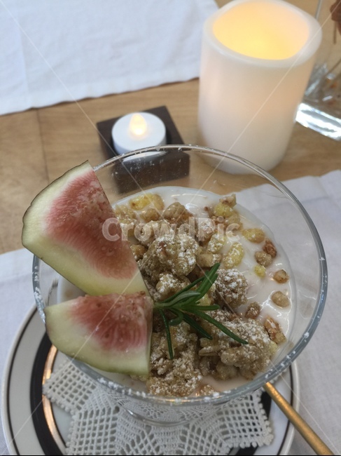 무화과,견과류,씨리얼,요거트,홈메이드,카페,디저트,음식,식재료,요리,food,cook,meal,dishes,food reserves,디저트,간식,후식,dessert,snack