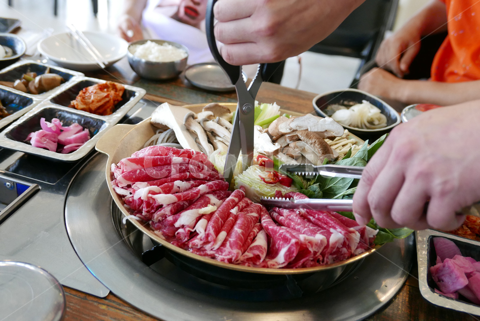 전골,소고기,가위,요리,식사,food,meal,식품,음식,식재료,요리,food,cook,meal,dishes,food reserves