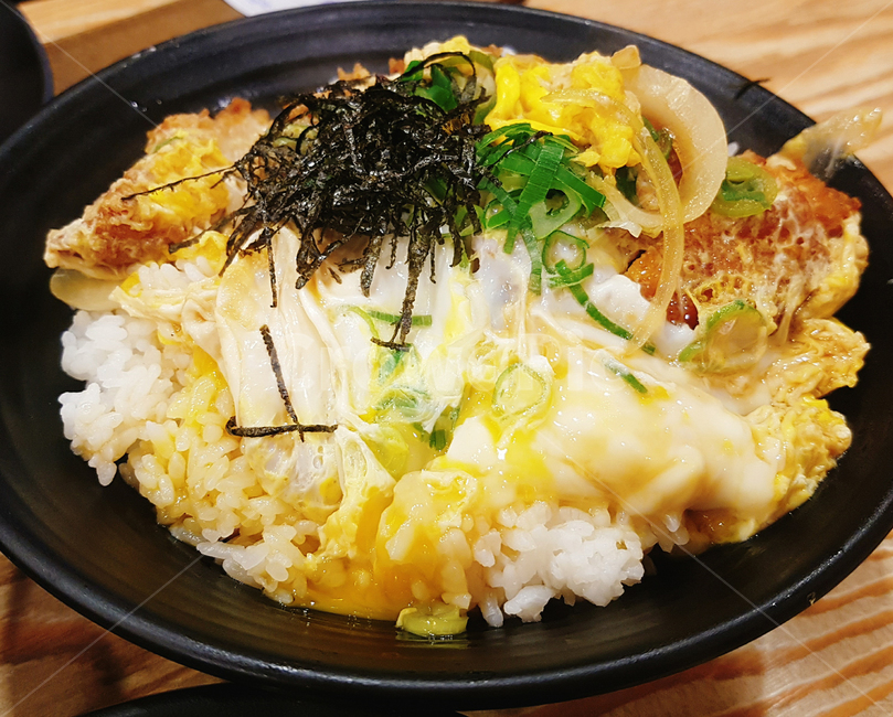 덮밥,돈부리,일식,일본음식,일본요리,일본덮밥,반숙,계란,고명,japanesefood,japansecook,음식,식재료,요리,food,cook,meal,dishes,food reserves