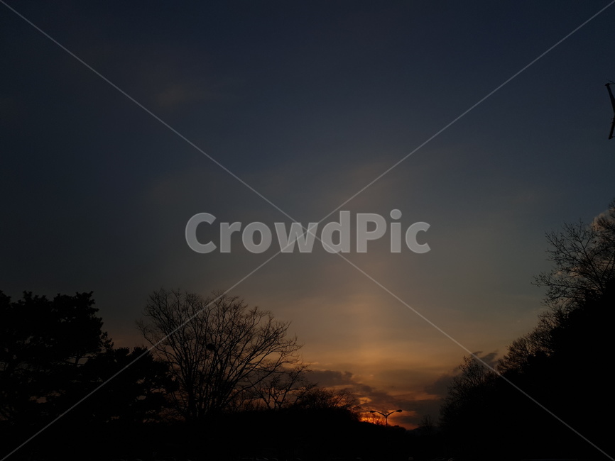 노을,저녁하늘,저녁,하늘,멋진하늘,자연,풍경,nature,landscape,outdoors,옥외,sky,sunset,일몰,dusk,황혼,dawn,새벽,red sky,붉은 하늘