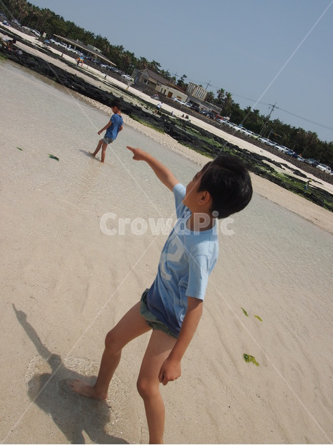 제주도,바다,형제,가족,휴가,여름,모래,방학,사람,놀이,희망,소년,어린이,사람,인물,인간,human,person,어린이,어린아이,child,children,kid