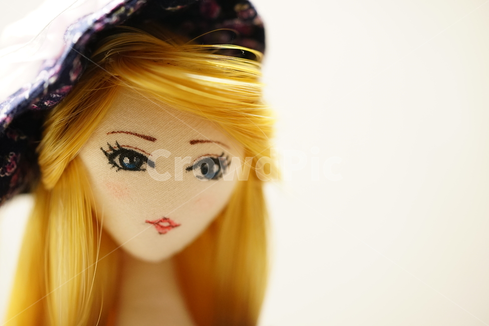 인형,여인,여자,여성,소품,작품,doll,표정,미소,드레스인형,얼굴,접사,만들기,제작,솜씨,손재주,핸드메이드,느낌,감성,감성사진,예술,art,사물,물건,오브젝트,thing,object,matter