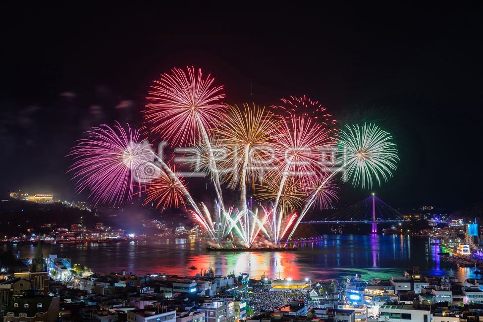 불꽃,여수불꽃축제,컬러,야경,바다,밤바다,여수밤바다,여수,행사,축제,firework,night,festival,도시,건물,랜드마크,yeosu,city,bridge,sea,water,불꽃축제,불꽃놀이,building,전라도,대교,다리,배경,전라도배경,도시배경,건물배경,풍경,전라도풍경,도시풍경,건물풍경