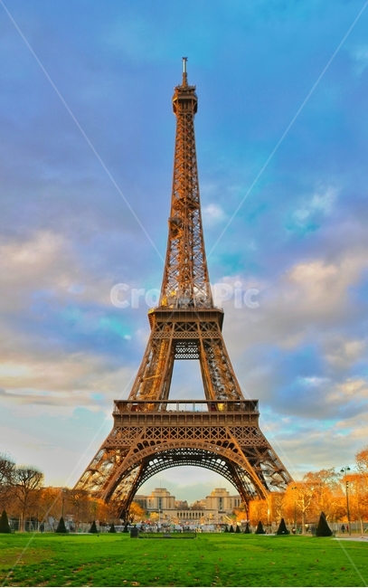파리,에펠탑,paris,프랑스,에펠,유럽,france,eiffel,europe,배경,가을,가을,계절,fall,autumn,season,랜드마크,landmark,tourist attraction,해외,외국,세계,foreign,oversea,world,세계랜드마크,해외랜드마크,외국랜드마크,world landmark,world tourist attraction,architecture,건축물,tower,탑,building,건물,steeple,뾰족한 탑,spire,첨탑