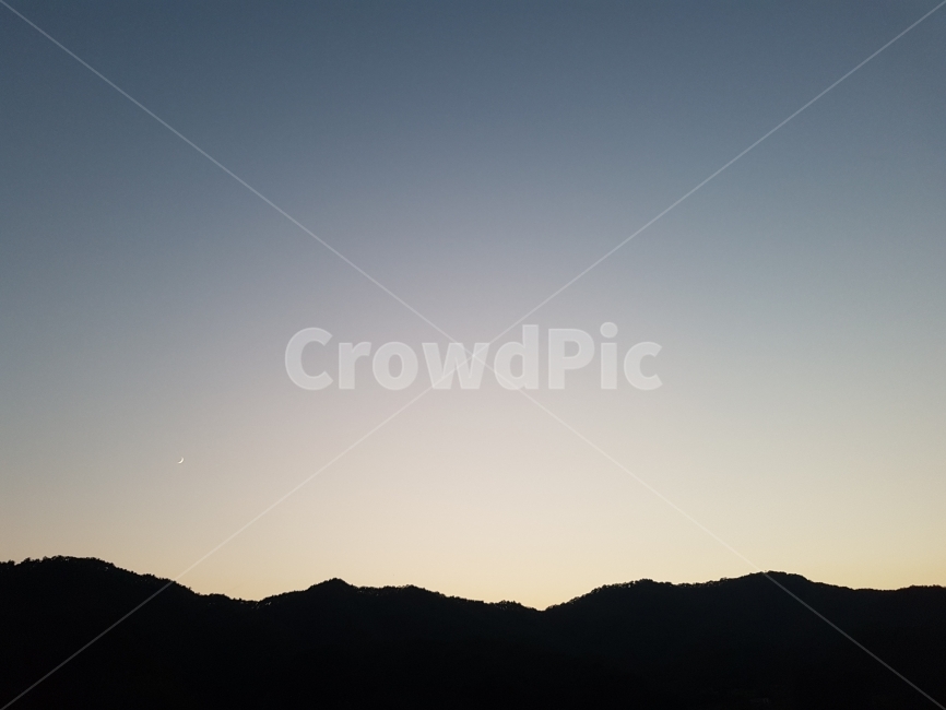달,노을,초승달,해질녘,하늘,손톱달,산,그림자,자연,풍경,색감,일상,Moon,Sunset,crescent,dusk,sky,mountain,Shadow,silhouette,Nature,View,color,daily,자연,풍경,nature,landscape,실루엣,그림자,silhouette,shadow,outdoors,옥외
