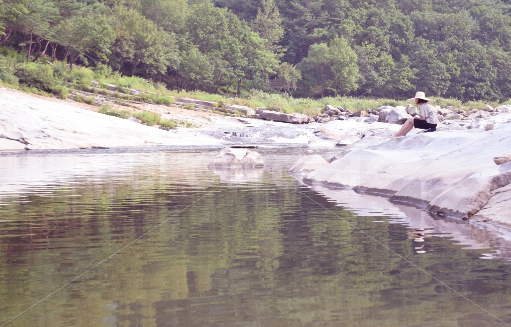 화천,계곡,곡운구곡,모자,산,자연,풍경,nature,landscape,휴식,힐링,rest,relaxation,healing,사람,인물,인간,human,person,여성,여자,woman,female,lady,water,물,outdoors,옥외