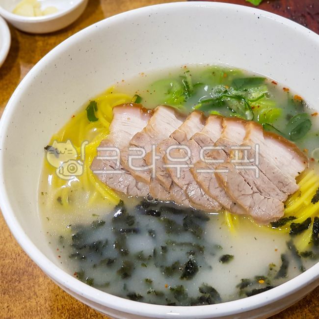 고기국수,제주도,제주도향토음식,향토음식,제주도국수,돔베고기,국수,food,음식,meal,식사,dish,접시,bowl,그릇
