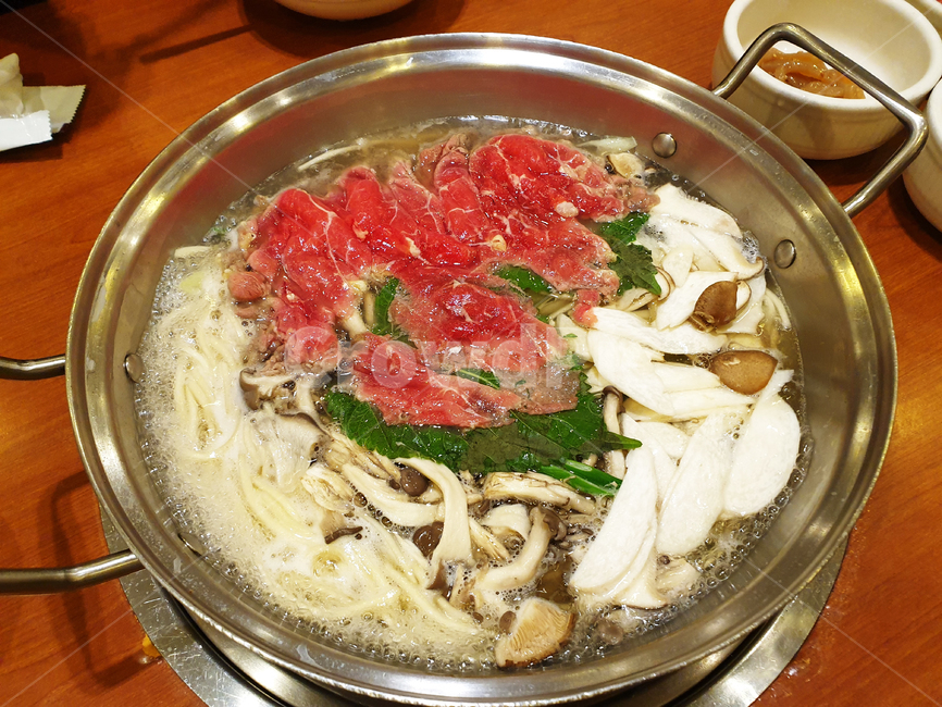dish,요리,food,음식,meal,식사,전골,소고기전골,소고기,beef,jeongol,stew,beefstew,beefjeongol