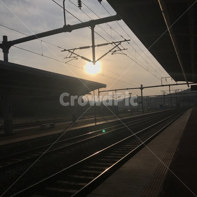 transportation,교통,rail,레일,철도,railway,기찻길,sunset,traintrack,노을,해질녘,기차역
