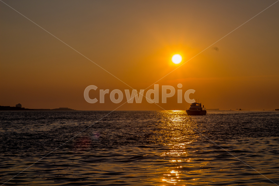boat,보트,바다,대만,노을,해질녘,하늘,해,태양,대서양,배,자연,풍경,nature,landscape,vehicle,차량,transportation,교통
