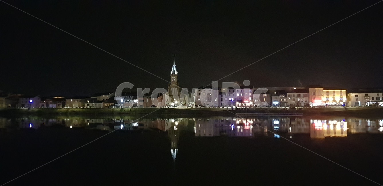 프랑스야경,유럽야경,water,물,river,강,물반사,대칭,뾰족한탑,architecture,건축물,building,건물,탑,야경,밤,풍경,nightscape,night,landscape