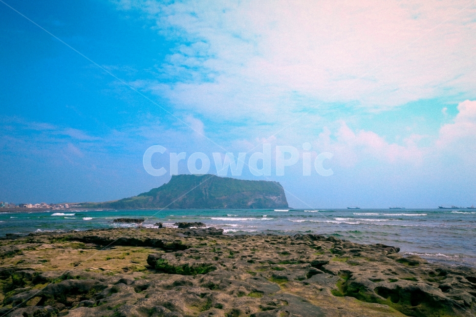 산,바다,구름,파도,돌,자연,풍경,nature,landscape,한국자연풍경,한국자연경관,korea nature landscape,제주도,jeju,jeju island,outdoors,옥외,land,땅,sea,water,물,ocean,대양,shoreline,해안선,coast,연안