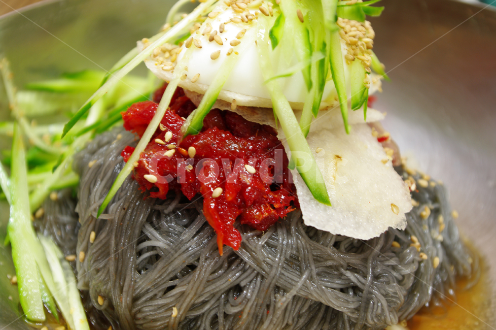 막국수,음식,국수,메밀,비빔,food,음식,식재료,요리,food,cook,meal,dishes,food reserves,면류,면요리,noodles,한식,한국음식,한국요리,korean food,korean dishes,korean meal,korean cook