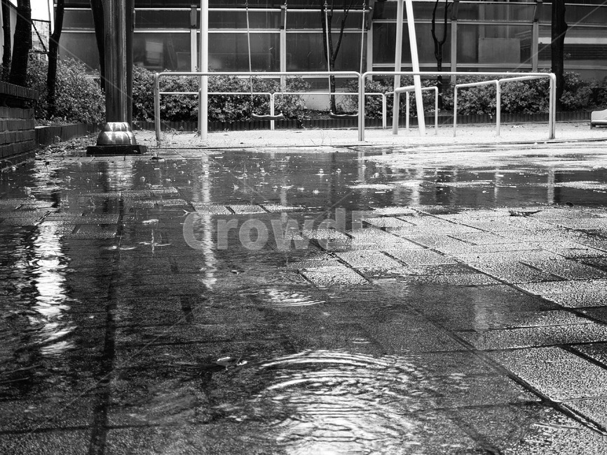 놀이터,빗방울,비,흑백,반영,rain,raindrop,비,비오는날,rain,rainy,흑백,모노톤,monochrome,black and white