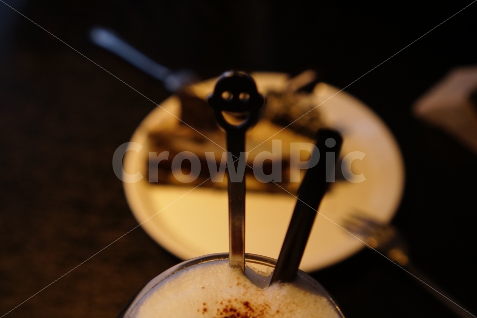 스마일,커피,카페,디저트,케잌,홍글,감정표현,기분,feeling,emotion,커피,카페,coffee,cafe,감성,sensible,연출,컨셉,콘셉,direction,concept
