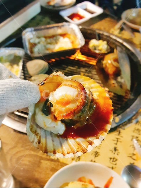 조개구이,조개,가리비,음식,안주,초장,음식,식재료,요리,food,cook,meal,dishes,food reserves,수산물,해산물,fishery products,seafood