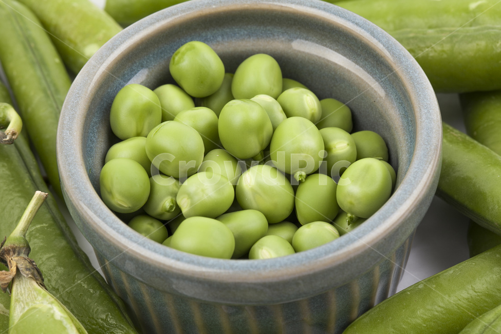 콩,완두콩,완두,연두색,녹색,단백질,식재료,콩밥,껍질,콩깍지,여름,채소,식이섬유,섬유질,열매,비타민,과일,열매,fruit,채소,야채,vegetables,연출,컨셉,콘셉,direction,concept