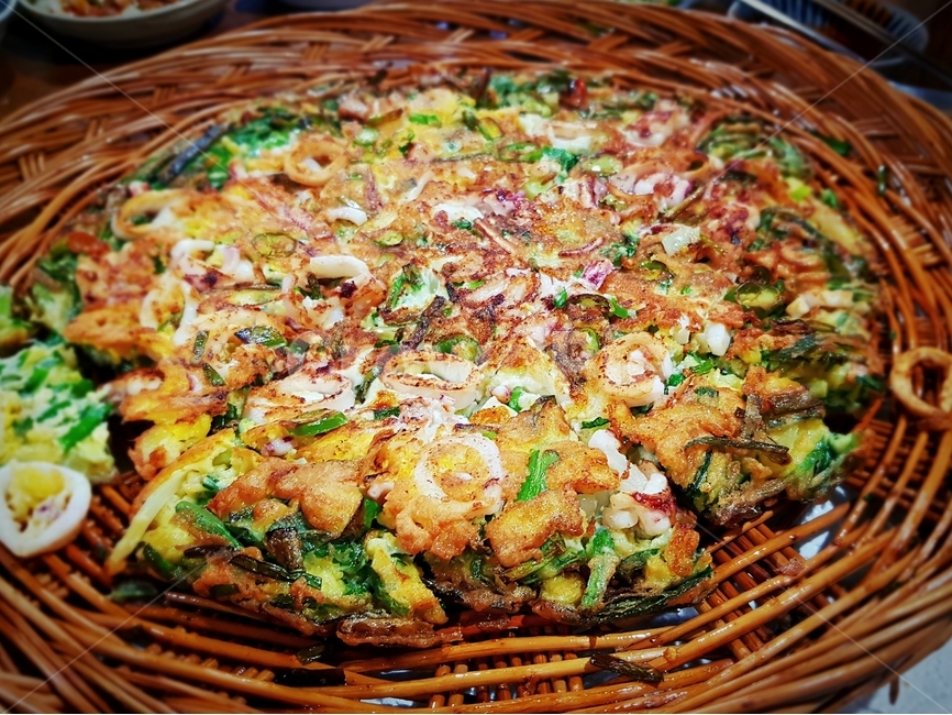 음식,식재료,플레이팅,food,plaiting,접시,디자인,인테리어,foodporn,interior,dish,design,파전,막걸리,음식,식재료,요리,food,cook,meal,dishes,food reserves,한식,한국음식,한국요리,korean food,korean dishes,korean meal,korean cook