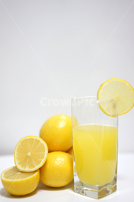 레몬에이드,레몬,과일,음식,노랑,옐로우,yellow,lemon,에이드,음료,쥬스,음식,식재료,요리,food,cook,meal,dishes,food reserves,과일,열매,fruit,음료수,drink,beverage