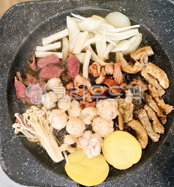 소곱창,대창,막창,곱창,양지,감자,양파,곱창모듬구이