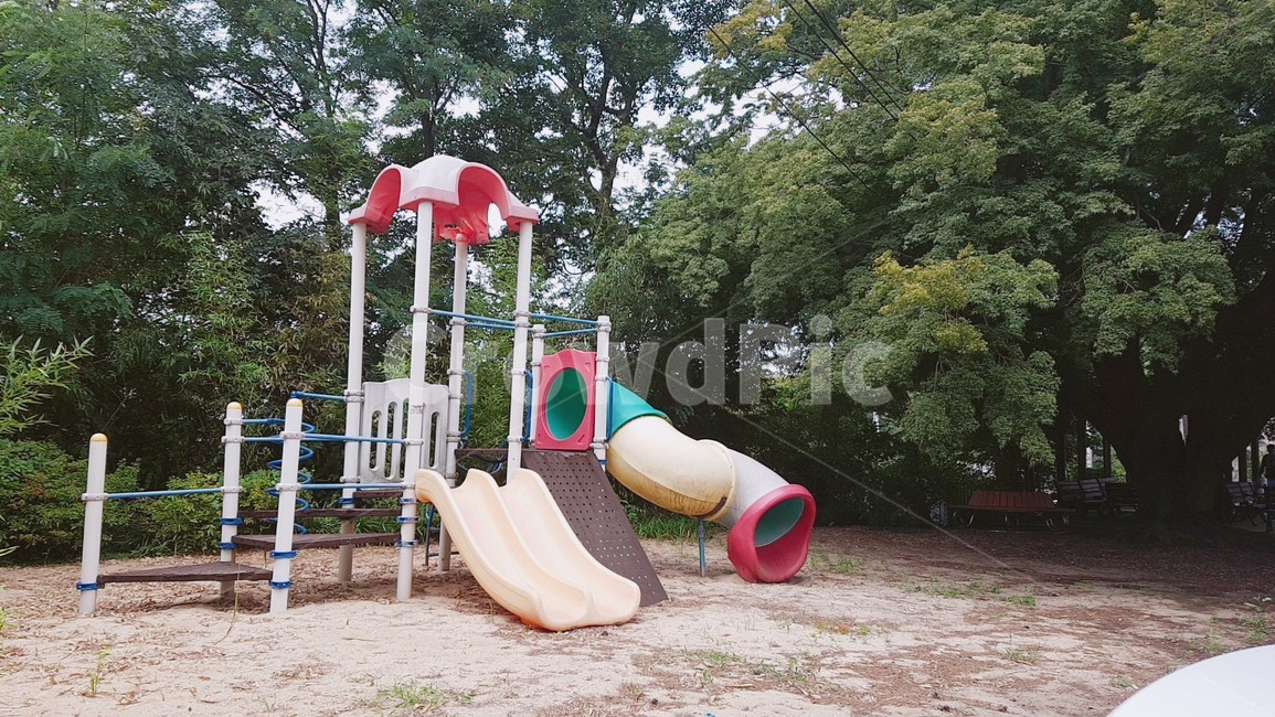 미끄럼틀,놀이터,숲,놀이,유치원,나무,놀이기구,놀이공원,놀이동산,놀이터,amusement park,playground