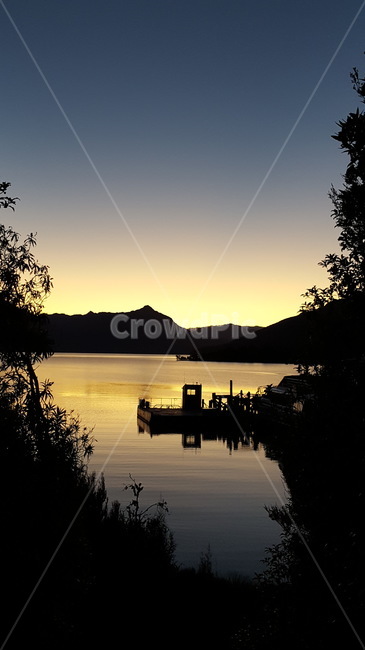 뉴질랜드,풍경,석양,노을,나룻터,산,newzealand,자연,저녁,해질녘,어두운,어슴푸레,하늘,자연,풍경,nature,landscape,실루엣,그림자,silhouette,shadow,water,물,outdoors,옥외,waterfront,워터 프론트