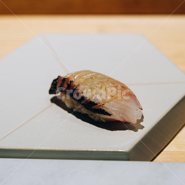 스시,초밥,생선,오마카세,코스요리,일식,음식,음식,식재료,요리,food,cook,meal,dishes,food reserves,수산물,해산물,fishery products,seafood,일식,일본음식,일본요리,Japanese food,Japanese dishes,Japanese meal,Japanese cook