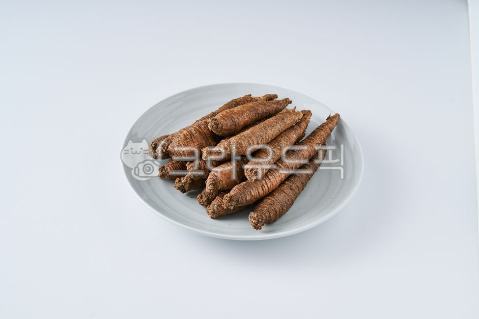 더덕,더덕구이,깐더덕,더덕무침,자연산더덕