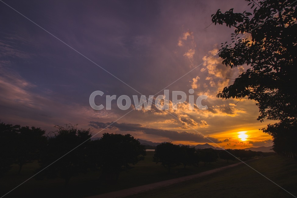 nature,자연,outdoor,옥외,dusk,황혼,sky,하늘,sunset,일몰,dawn,새벽,redsky,붉은하늘,sunlight,햇빛,sun