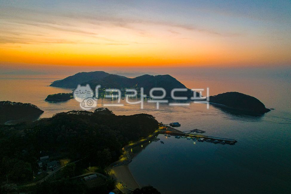 incheon,ongjin,daeijakdo,island,western,nature,sea,coast,shoreline,인천,옹진,섬,서해,풍경,자연,바다,해안,해안선,대이작도,밤,어두운,석양