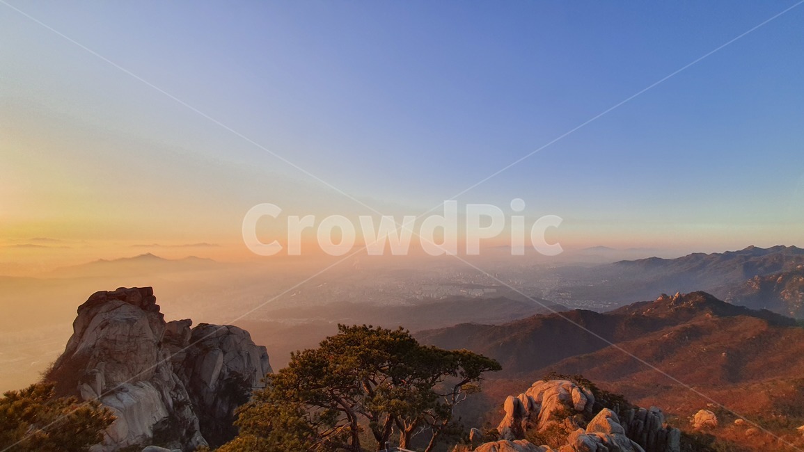 mountain,산,outdoors,옥외,nature,자연,mountainrange,산맥,하늘,경치,풍경,landscape,sky