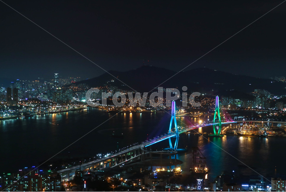 부산야경,부산항대교,영도야경,화려한밤도시,부산야경전망,불켜진다리,야경,nightview,landscape,busan,밤,불빛,korea,koreaview,koreanightview,야경,밤,풍경,nightscape,night,landscape,도시,city,한국도시풍경,한국도시경관,korea cityscape,building,건물,metropolis,중심지,시티,town,urban,어반