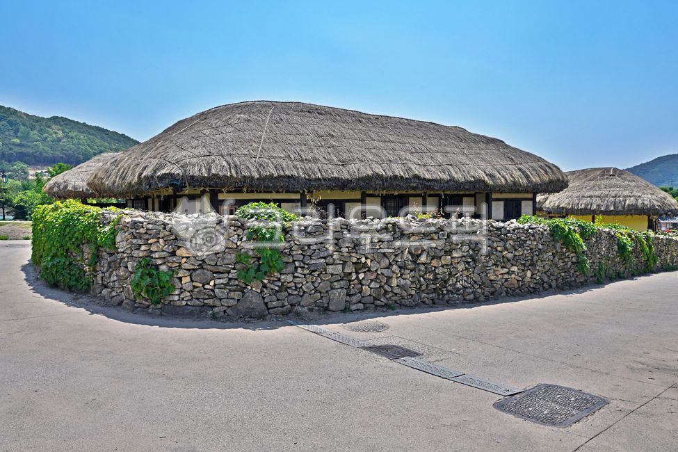 외암민속마을,외암마을,아산시,집성촌,예안이씨,전통가옥,초가집,서민가옥,돌담길