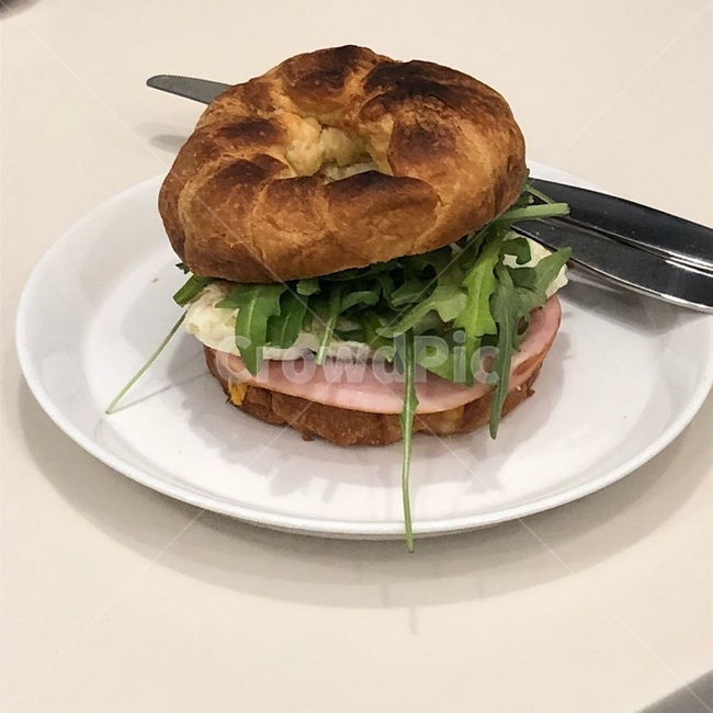 bread,빵,food,음식,burger,버거,샌드위치,브런치,크로와상,카페
