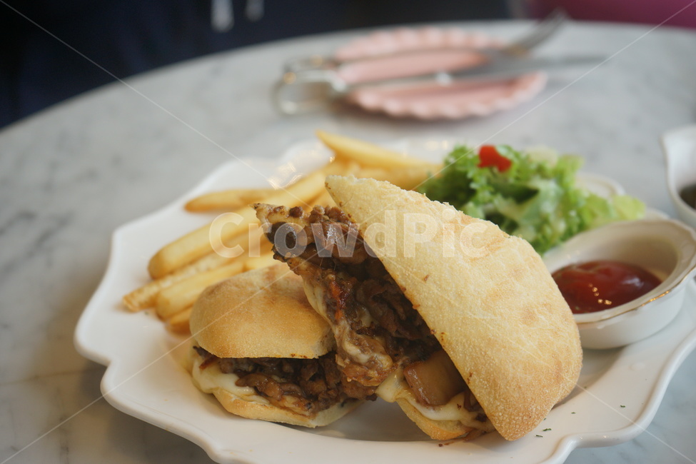 food,식품,버거,아침식사,양식,맛집,식사,meal,dish,요리,음식,식재료,요리,food,cook,meal,dishes,food reserves,빵,bread,양식,서양음식,서양요리,western food,western dishes,western meal,western cook