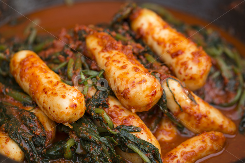 김치,김장,김장김치,양념,한식,음식,반찬,한국전통,고춧가루,야채,총각무,총각김치,무우김치,달랑무,알타리,음식,식재료,요리,food,cook,meal,dishes,food reserves,한식,한국음식,한국요리,korean food,korean dishes,korean meal,korean cook