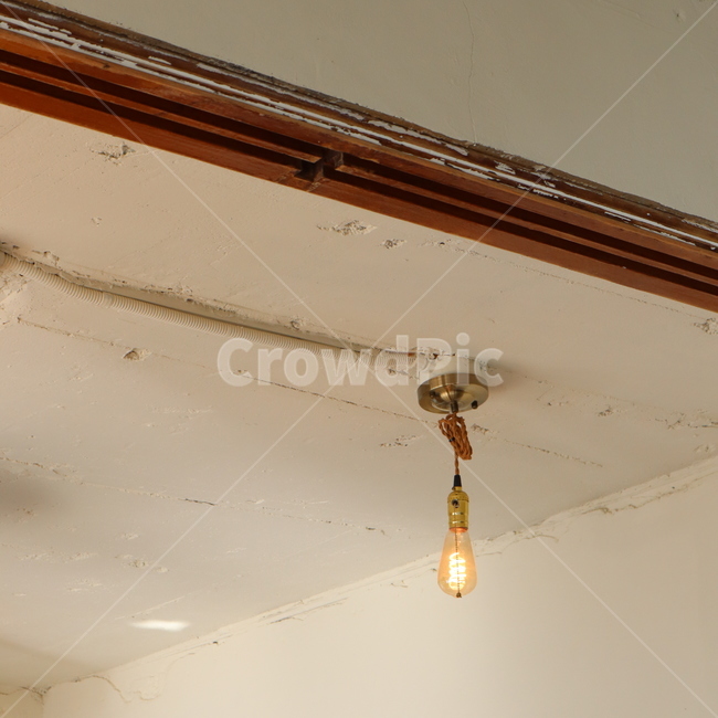 lightfixture,전등,조명,배경,빈티지,vintage,화이트,인테리어,감성