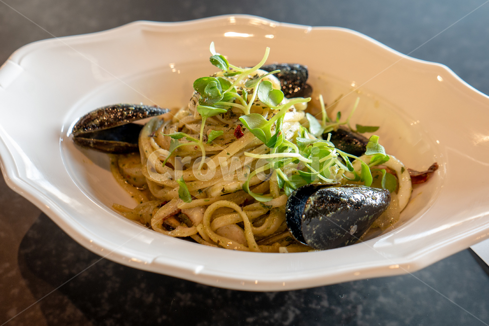 바질페스토,파스타,스파게티,바질페스토파스타,pasta,basil,basilpestopasta,바질,홍합,바질페스토스파게티,음식,식재료,요리,food,cook,meal,dishes,food reserves,면류,면요리,noodles,양식,서양음식,서양요리,western food,western dishes,western meal,western cook