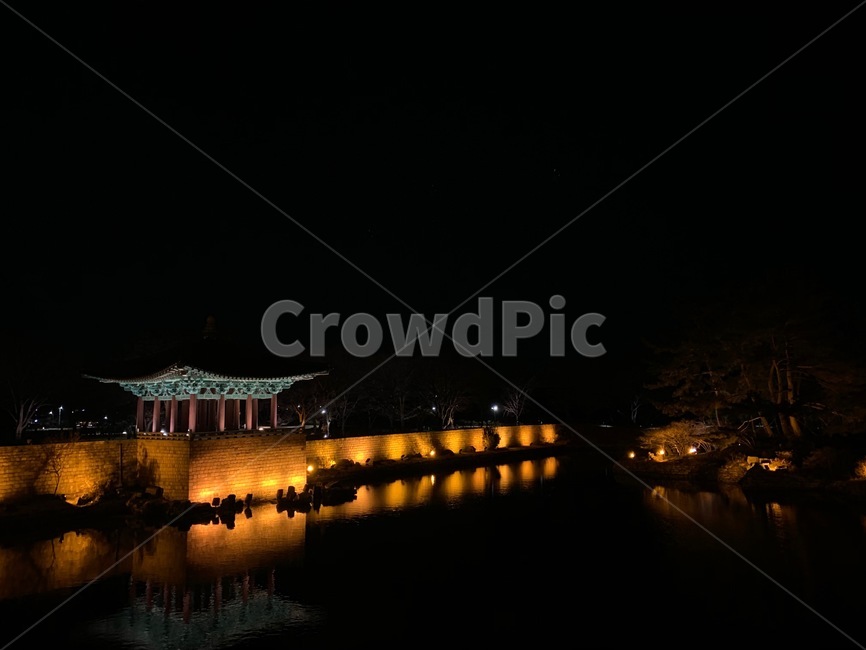 안압지,동궁과월지,경주안압지,경주안압지야경,안압지야경,경주동궁과월지,야경,밤,풍경,nightscape,night,landscape,한국전통,한국문화,korean traditional,korean culture,랜드마크,landmark,tourist attraction,한국랜드마크,한국관광지,한국명소,korea landmark,korea tourist attraction